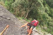 Subida na pedra do Forno em Gonçalves MG. Roteiro realizado pela Mantiqueira Ecoturismo, agência de turismo que realiza passeios, trilhas e caminhadas em Gonçalves Mg na Serra da Mantiqueira